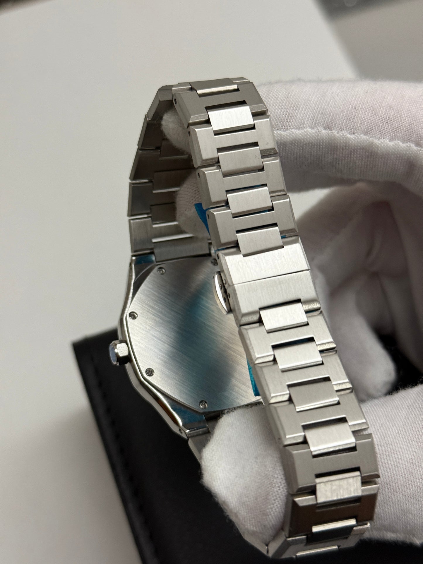 White Seiko Edge Custom Mod (Quartz)