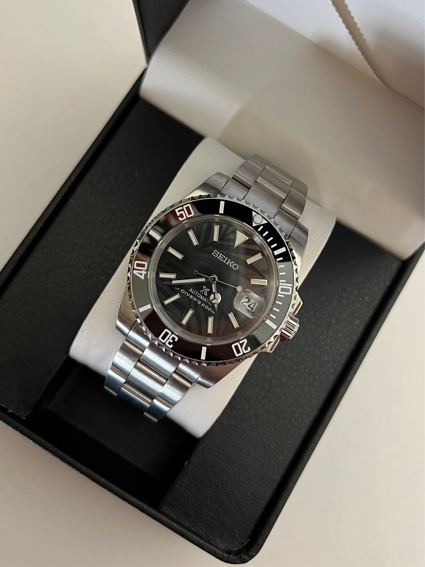 Black Palm Submariner Custom Seiko Mod
