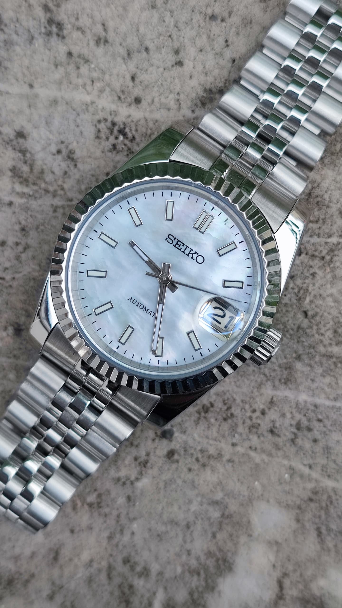 White Pearl Custom Seiko Mod