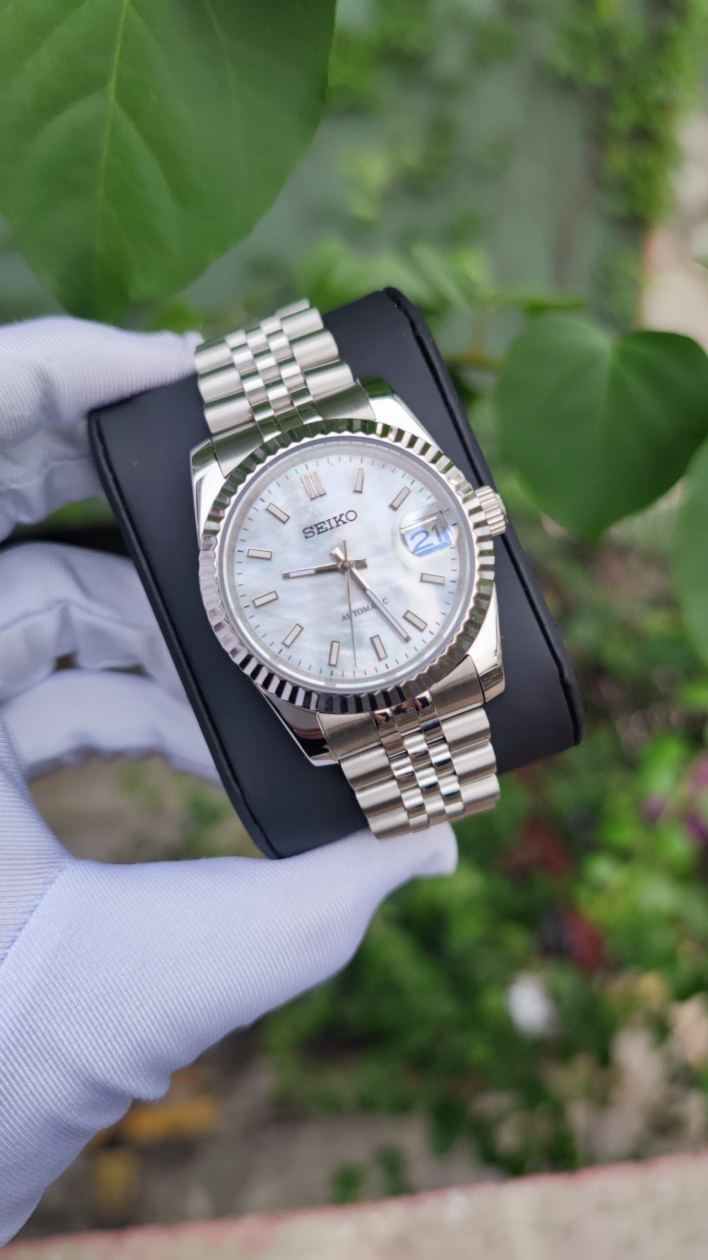White Pearl Custom Seiko Mod