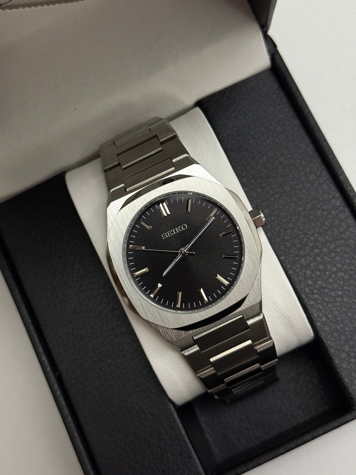 Black Seiko Edge Custom Mod (Quartz)