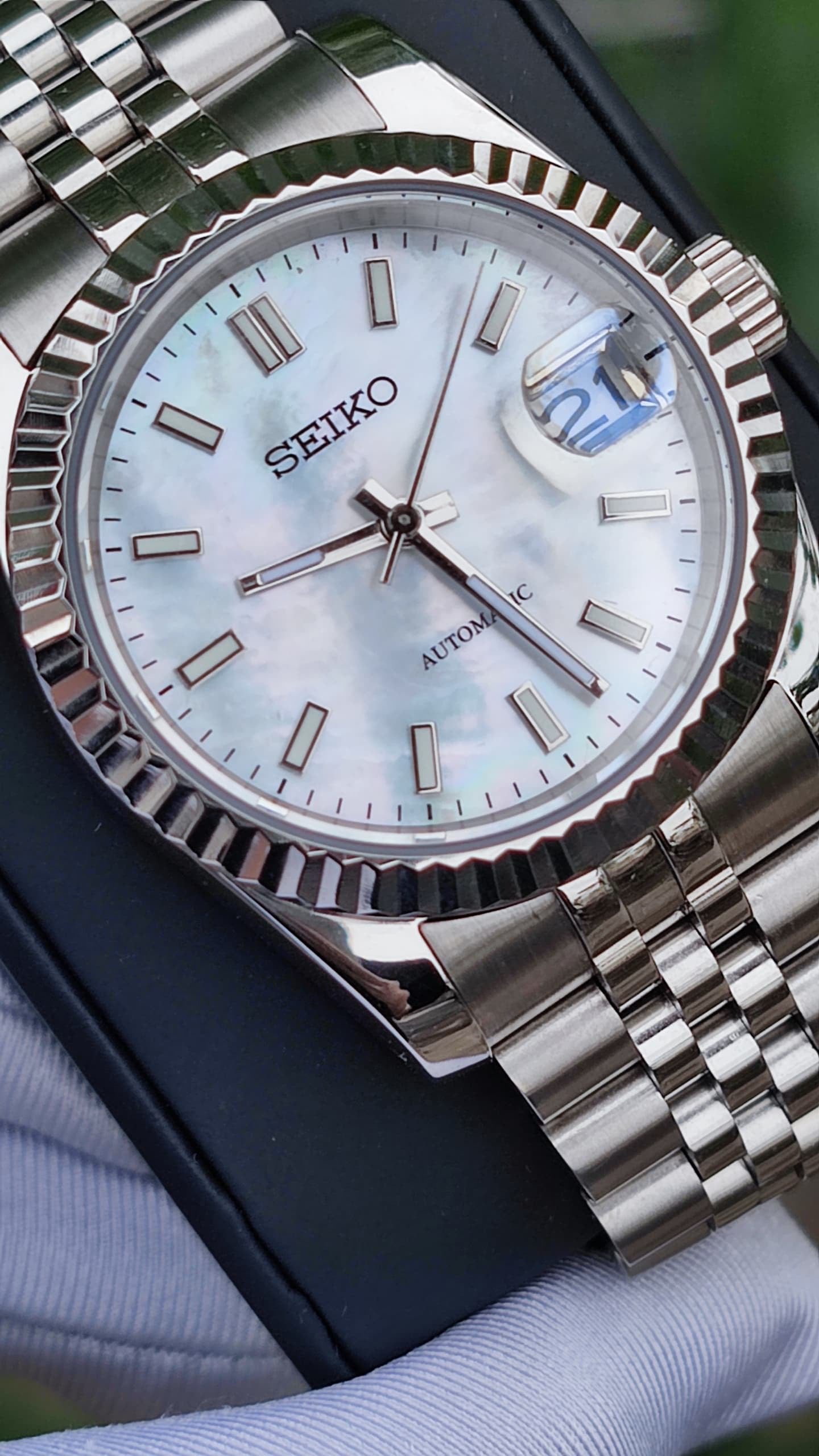 White Pearl Custom Seiko Mod