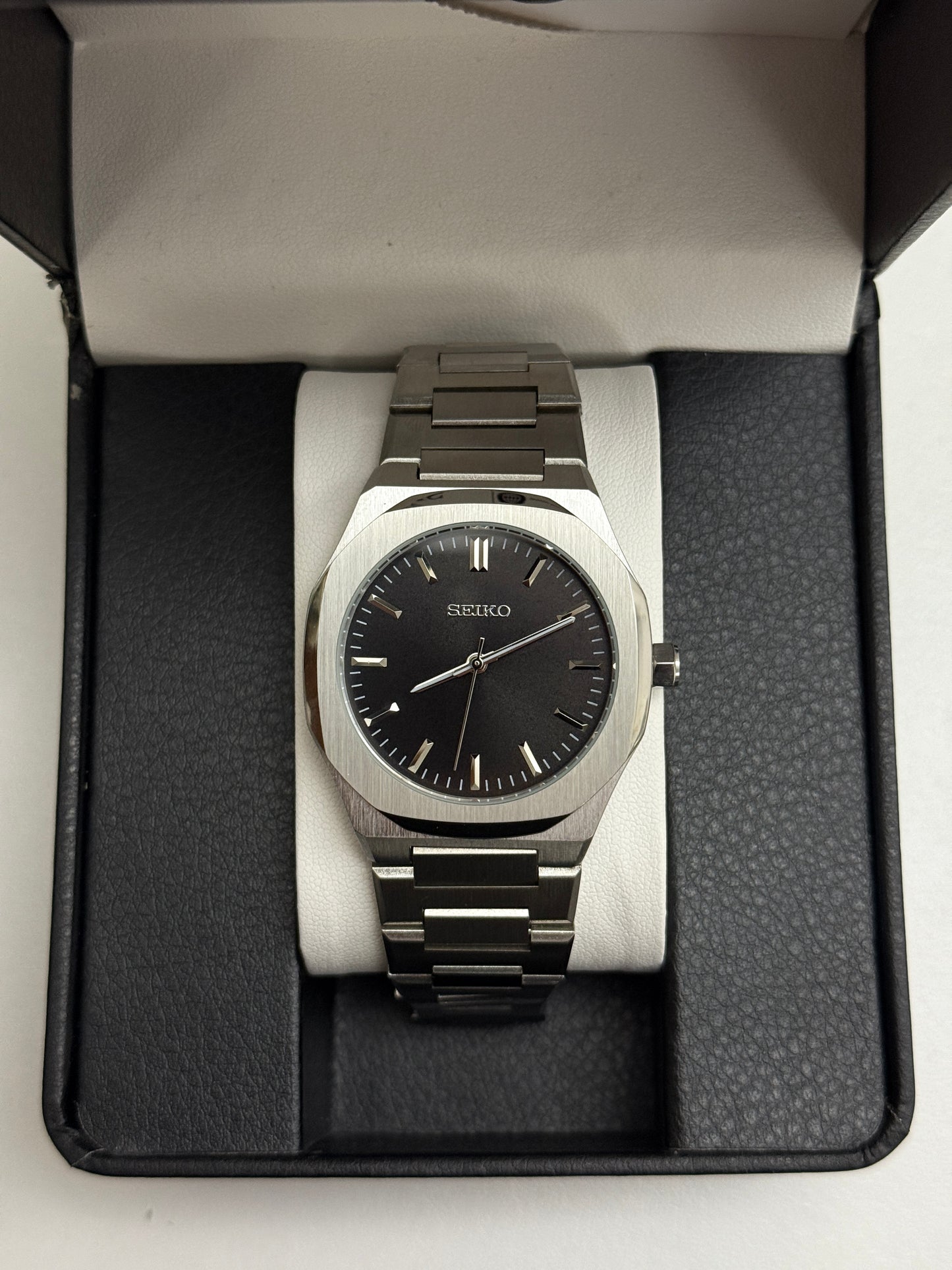 Black Seiko Edge Custom Mod (Quartz)