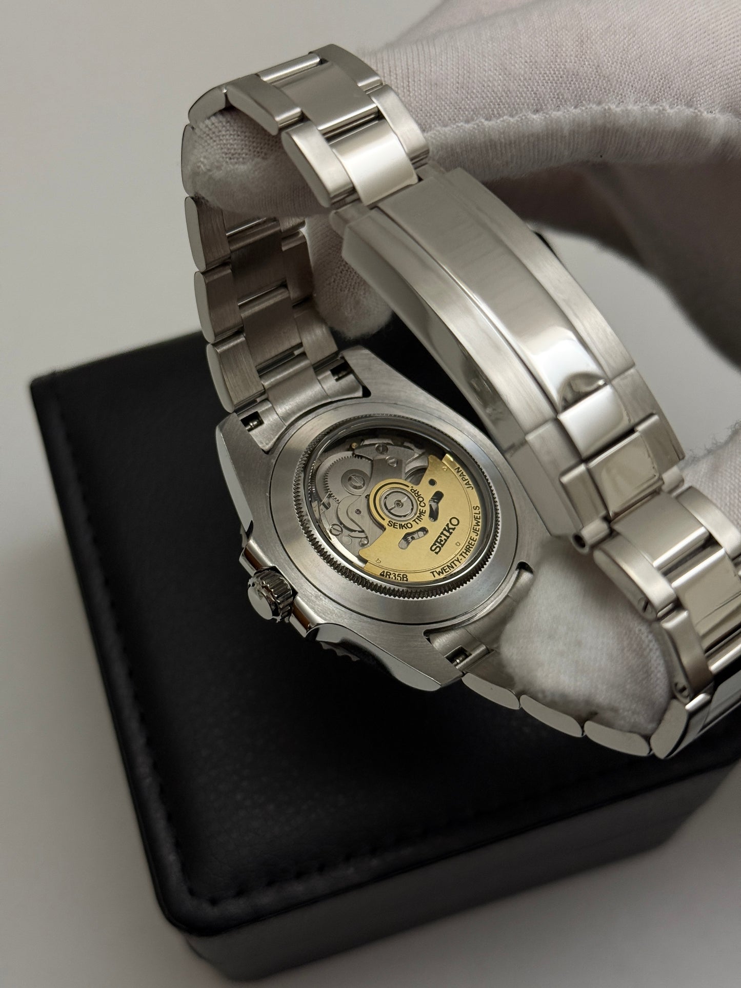Whiteout V2 Pepsi Sub GMT Custom Seiko Mod