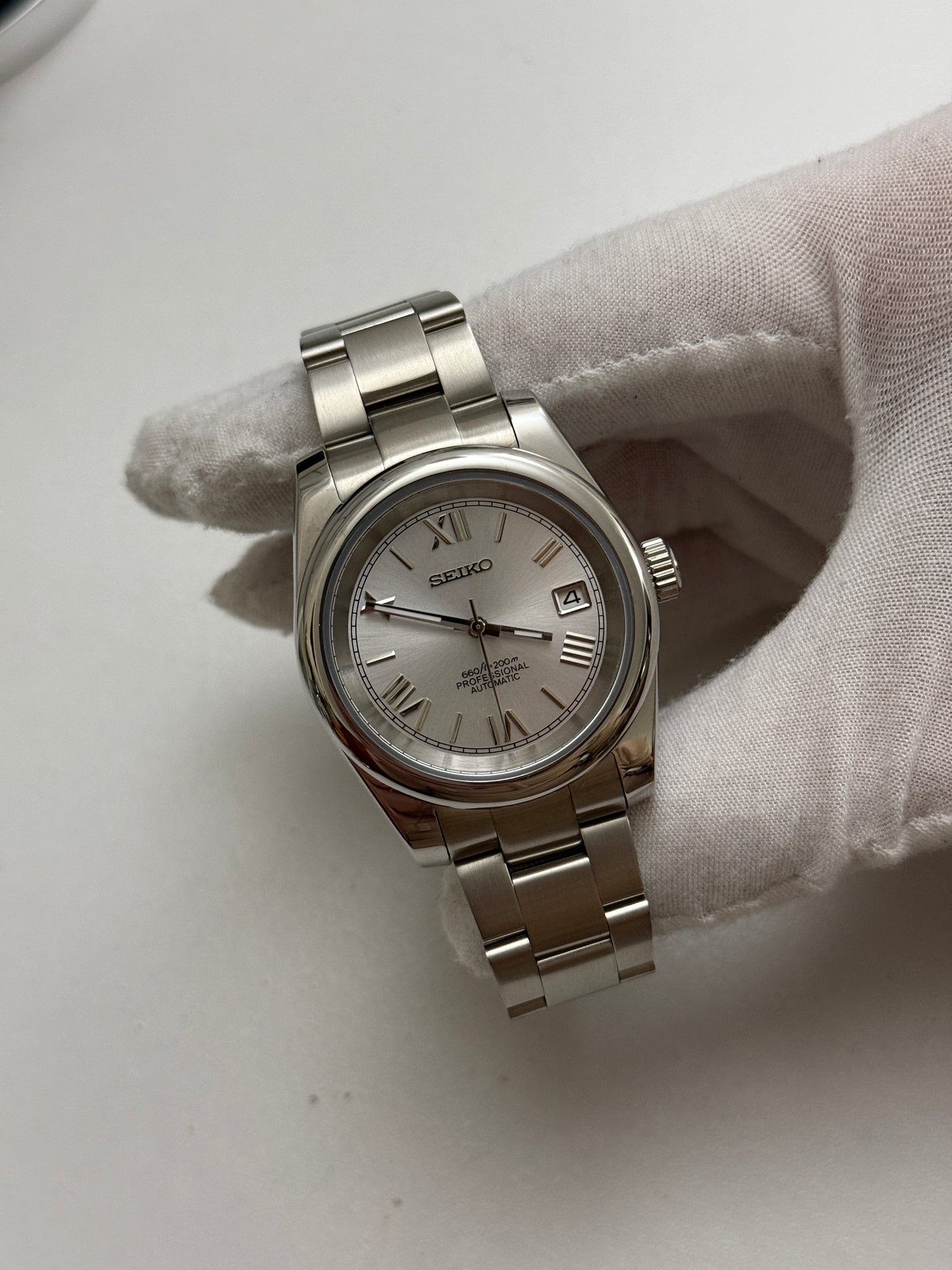 White Roman V2 Datejust Custom Seiko Mod