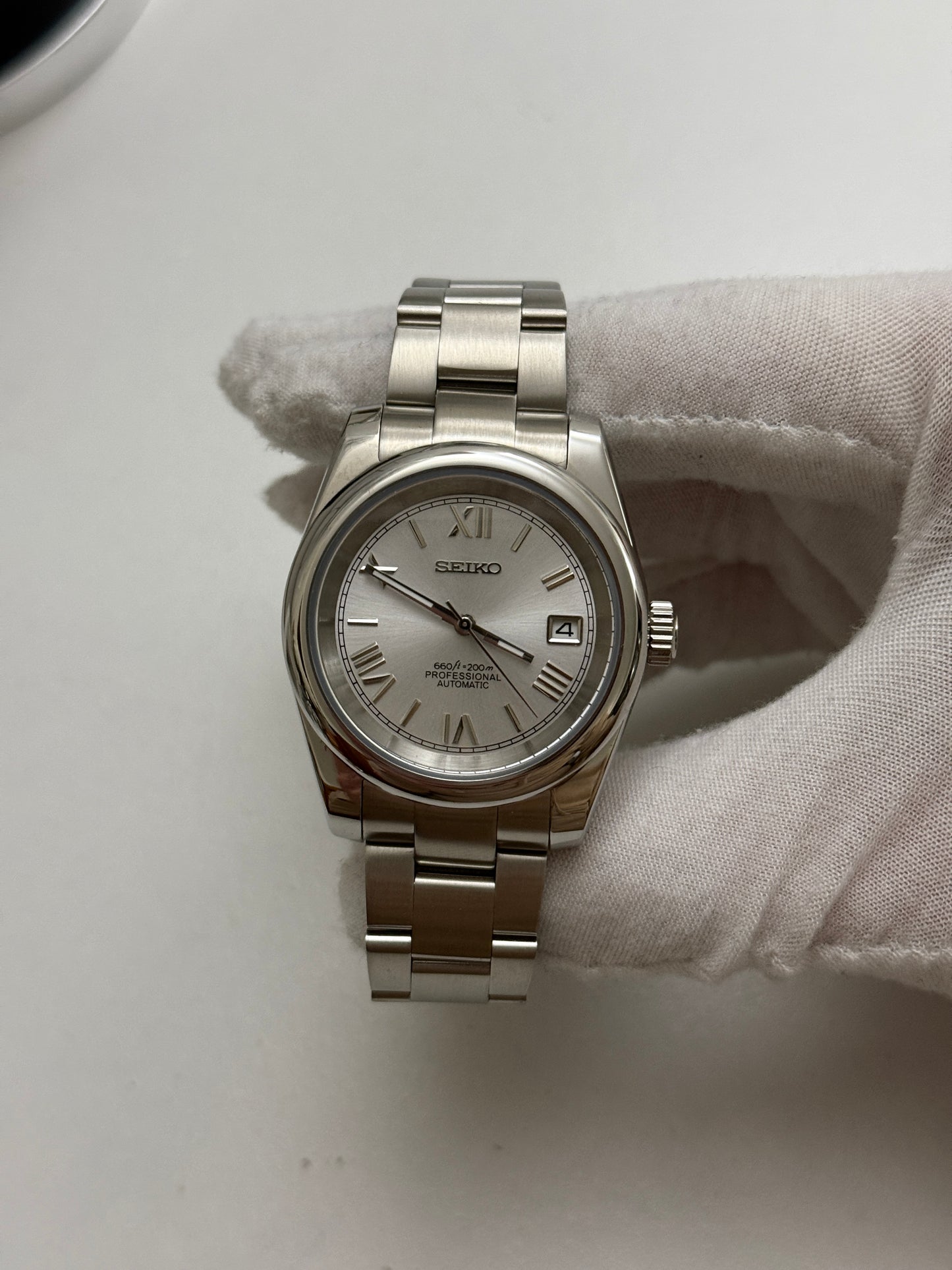 White Roman V2 Datejust Custom Seiko Mod