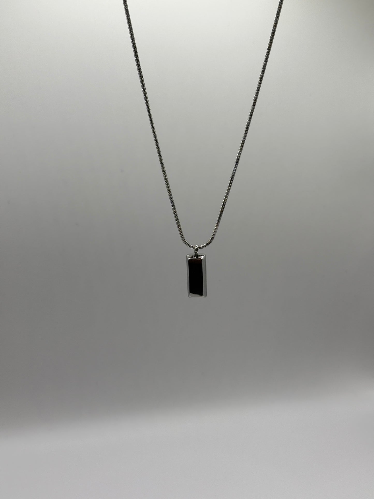 "Argentis" Unisex Silver Bar Necklace