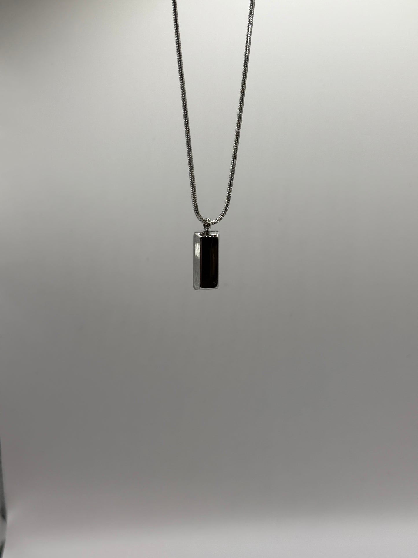 "Argentis" Unisex Silver Bar Necklace