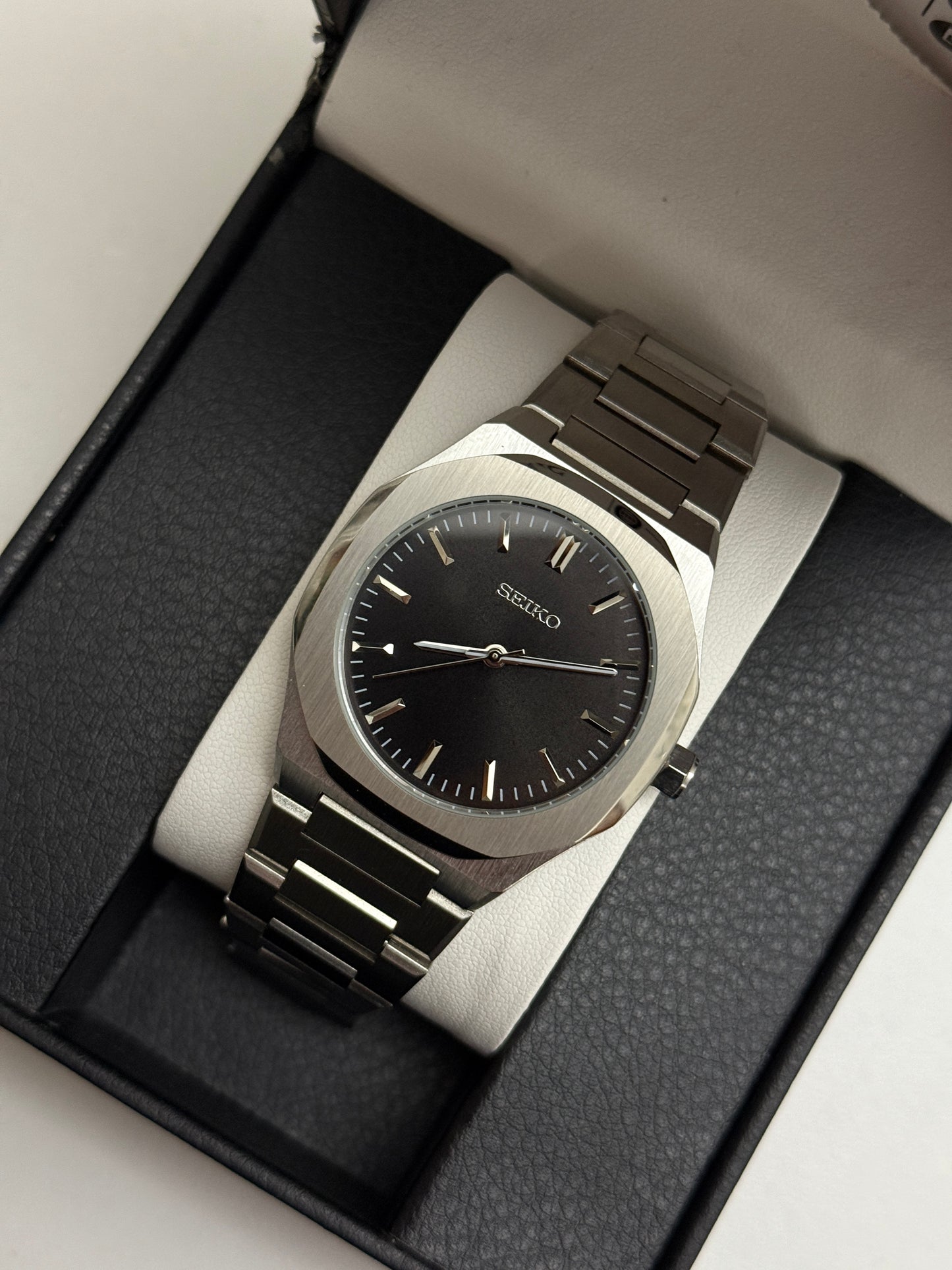 Black Seiko Edge Custom Mod (Quartz)