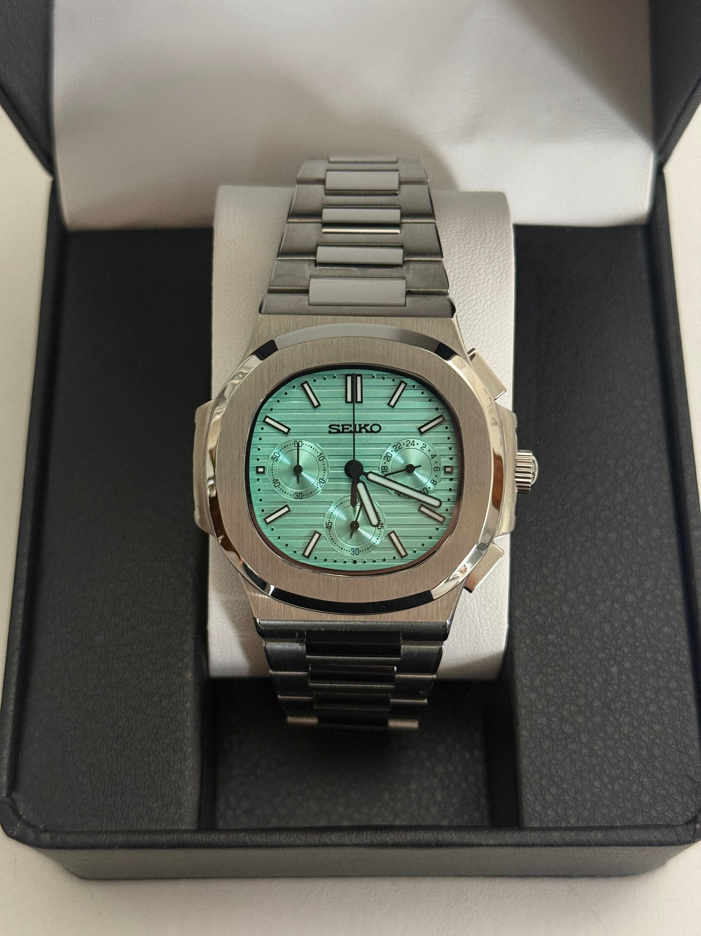 Tiffany Nautilus Custom Seiko Mod Quartz