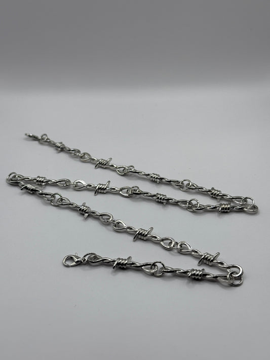 Barbed Necklace