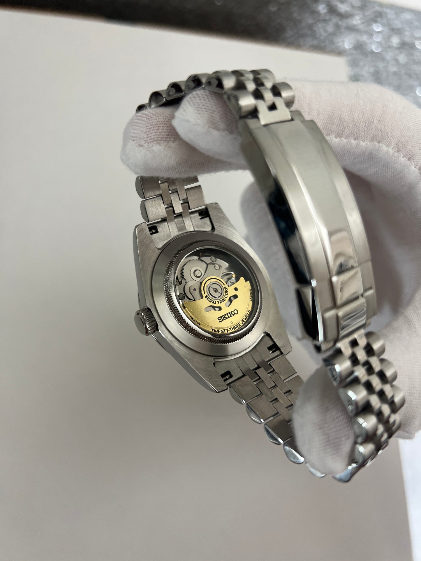 Grey Roman DateJust Custom Seiko Mod