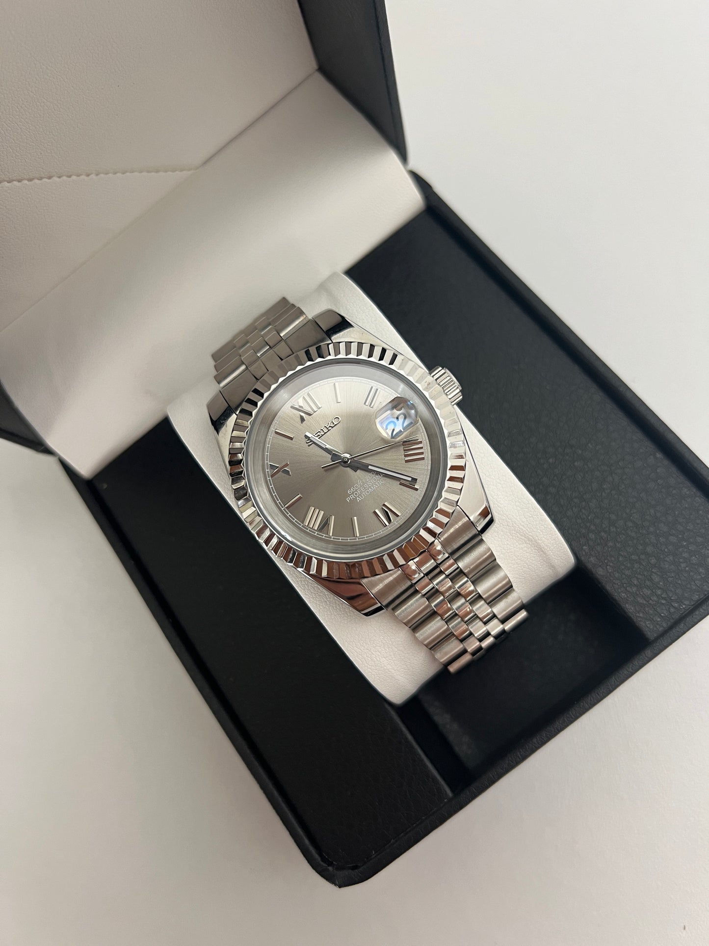 Grey Roman DateJust Custom Seiko Mod