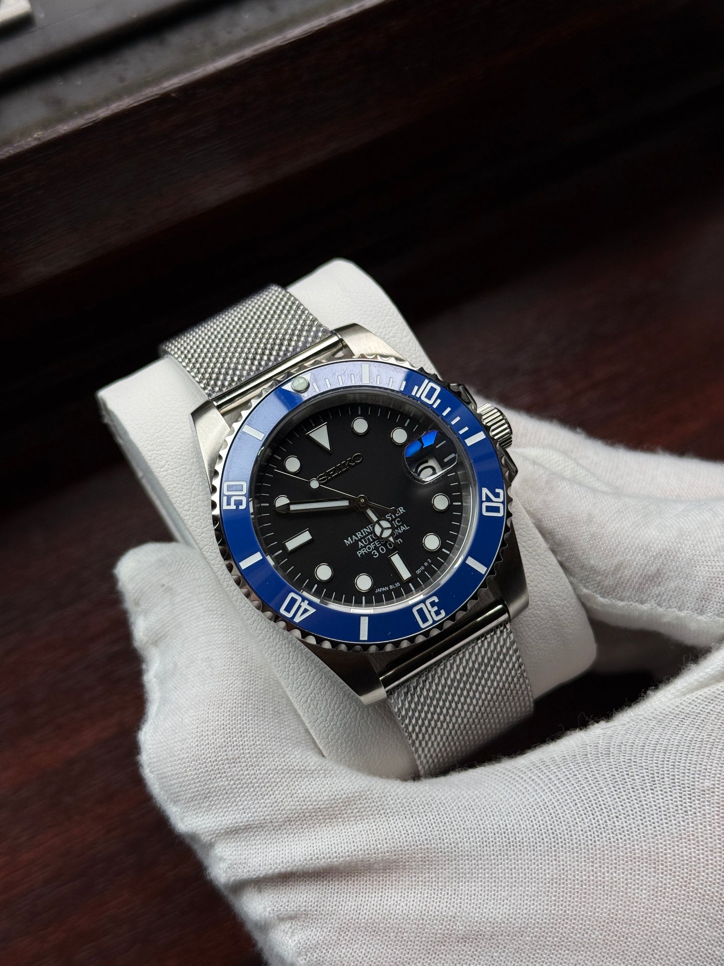 Blue Submariner Diver Watch With Mesh Bracelet Seiko Mod