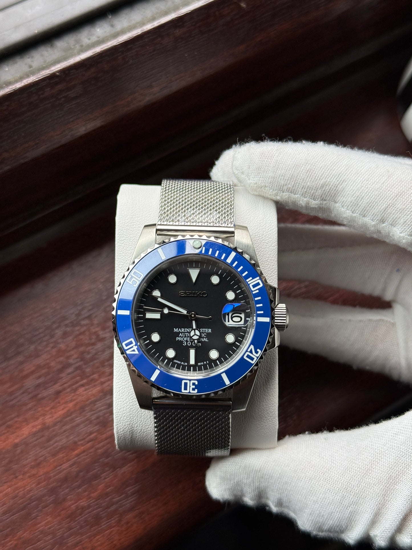Blue Submariner Diver Watch With Mesh Bracelet Seiko Mod