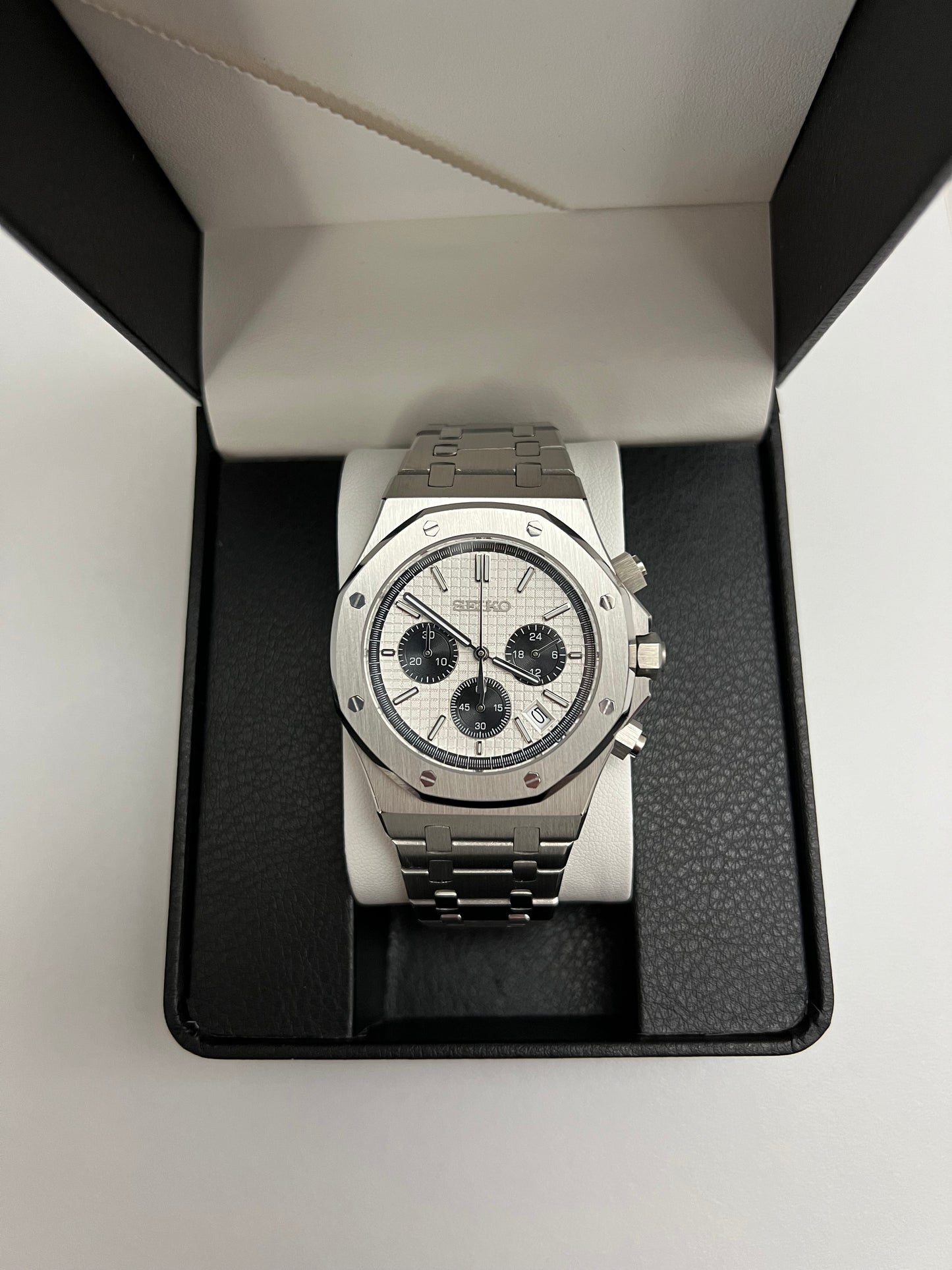 White Royal Oak Chronograph Custom Seiko Mod (VK63)