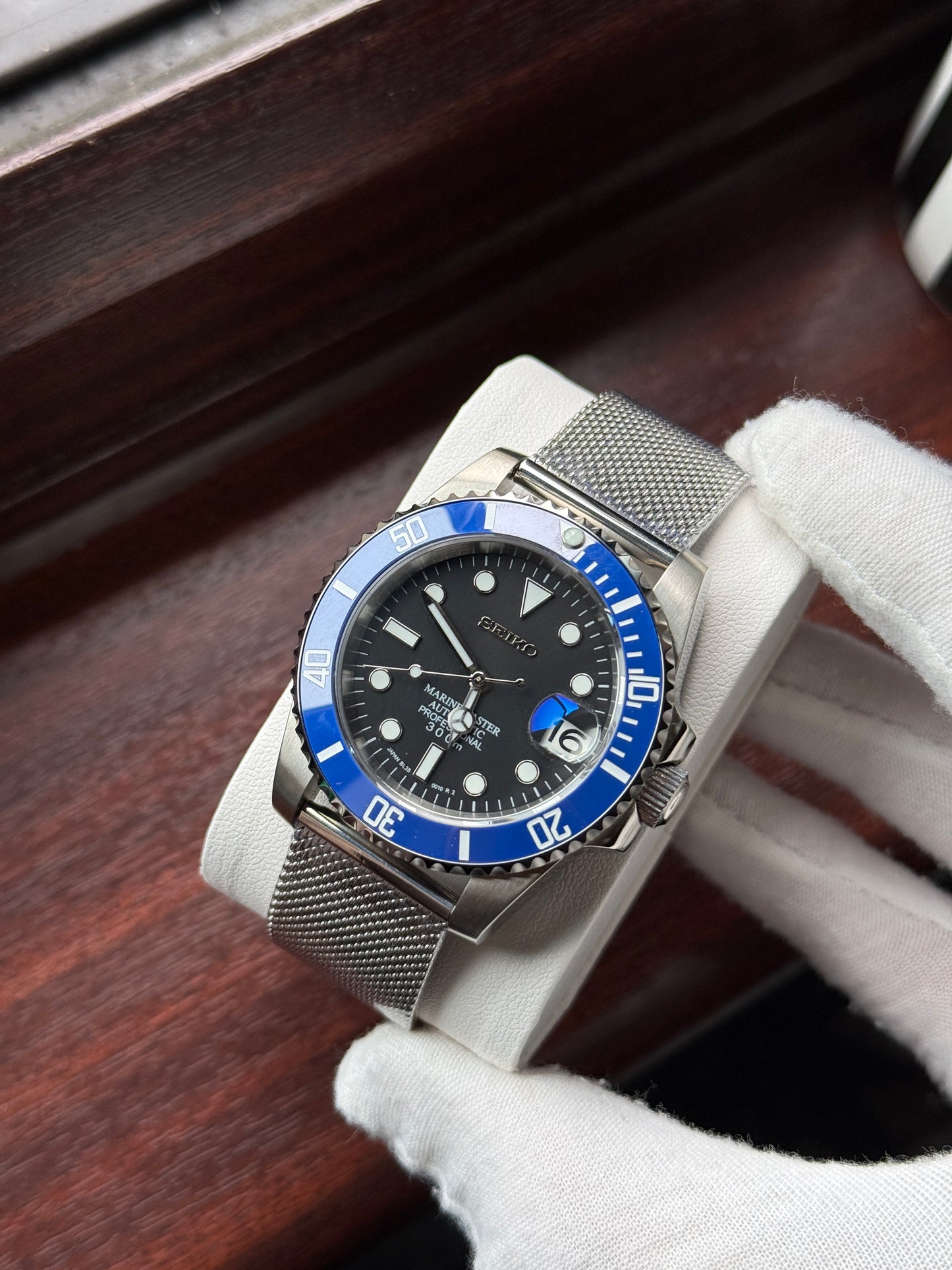 Blue Submariner Diver Watch With Mesh Bracelet Seiko Mod