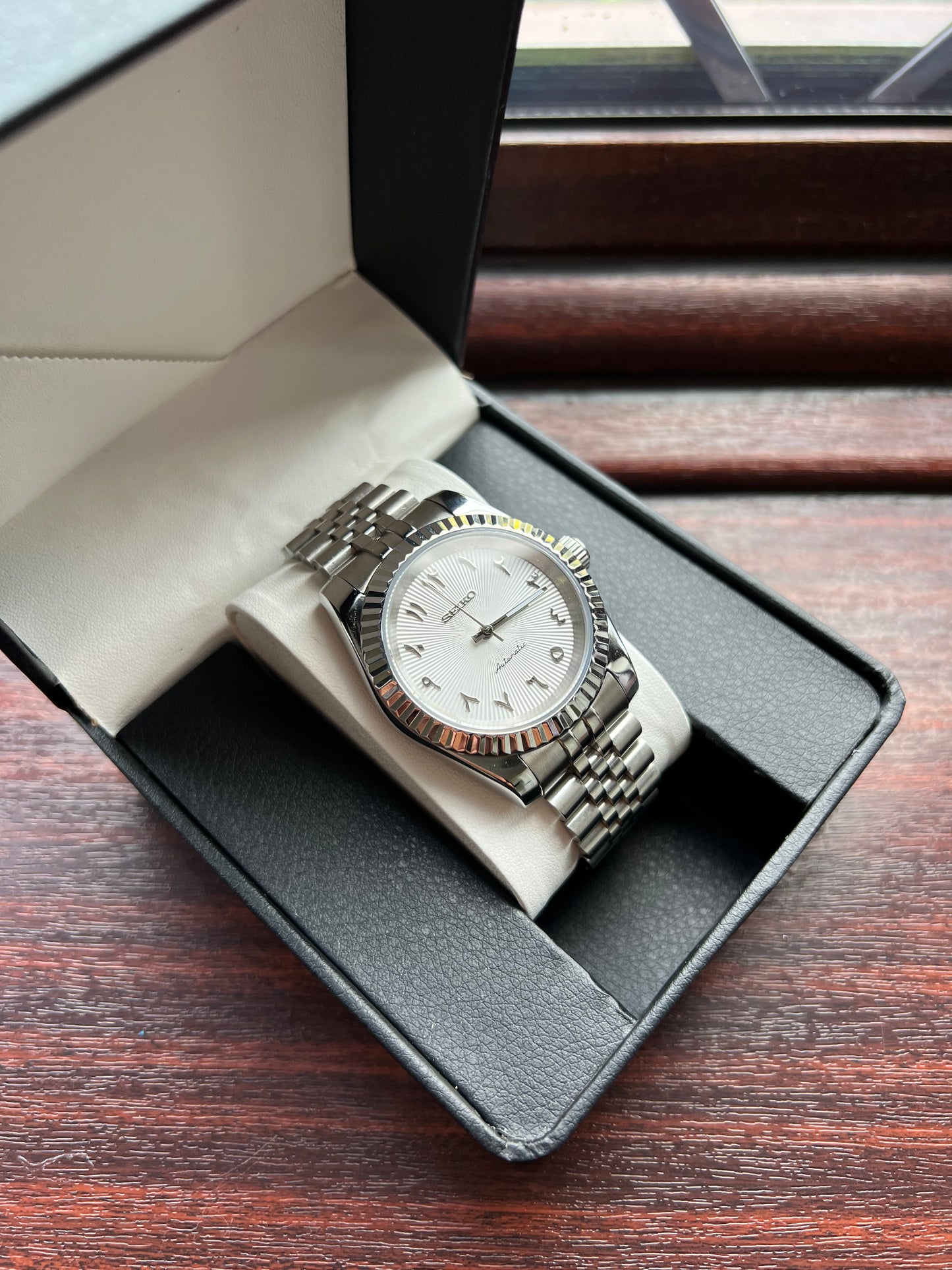 Frost White Arabic Dateless Custom Seiko Mod