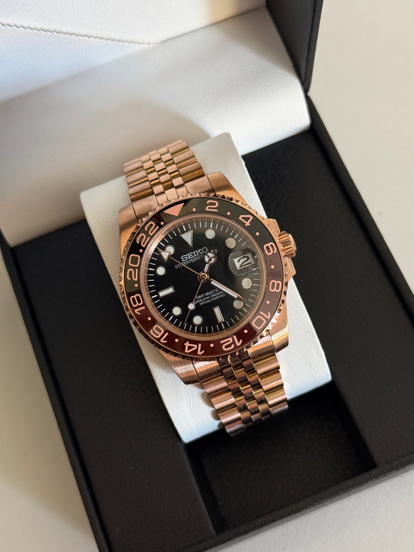 Rootbeer GMT V2 Jubilee Custom Seiko Mod