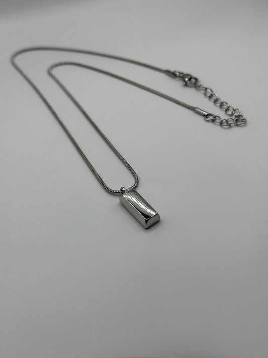 "Argentis" Unisex Silver Bar Necklace