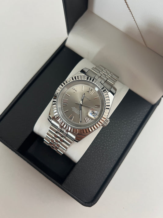 Grey Roman DateJust Custom Seiko Mod